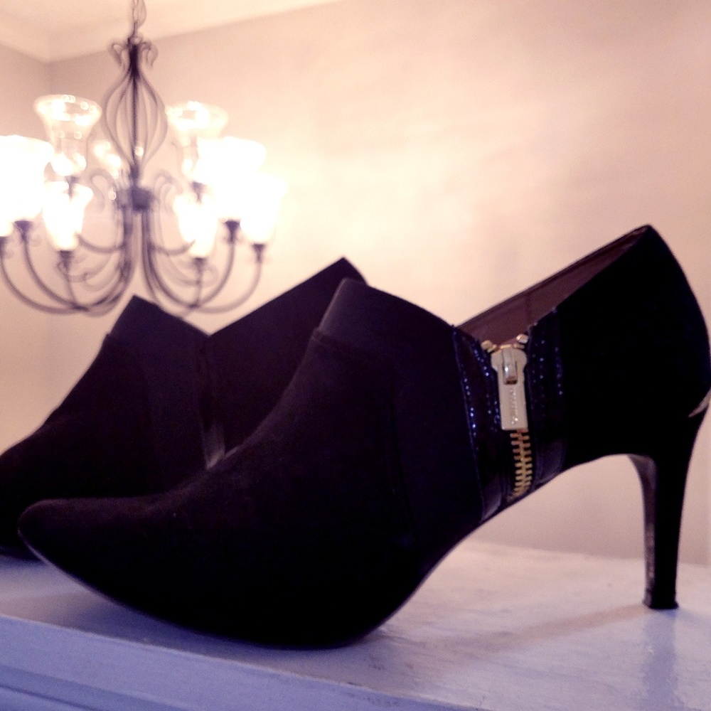 Calvin Klein size 11